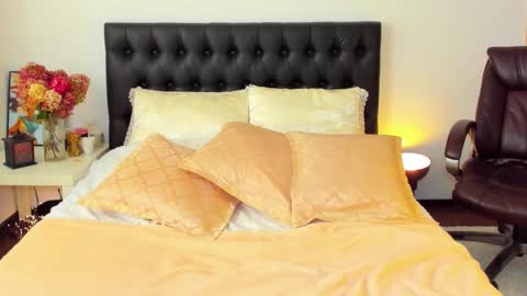 Katrin online show from 09-18-25, 03:41