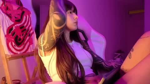 Snapshot of goddess_vee_ chatting on 02-24-26, 03:48 vee online show from 02-24-26, 03:48