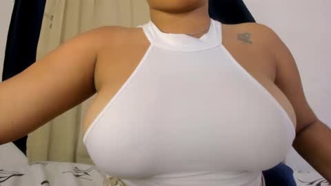 Snapshot of goddesschanell chatting on 03-07-25, 01:31 CHANELL online show from 03-07-25, 01:31