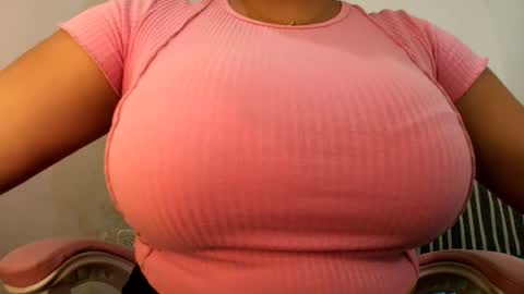 Snapshot of goddesschanell chatting on 03-06-26, 01:46 CHANELL online show from 03-06-26, 01:46