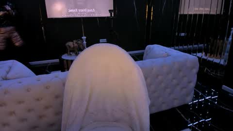 Snapshot of goddessforlife chatting on 02-17-26, 12:18 goddessforlife online show from 02-17-26, 12:18