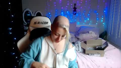 Snapshot of goddesslilith chatting on 11-19-25, 12:43 Goddess Lilith - 111 tks to PM online show from 11-19-25, 12:43