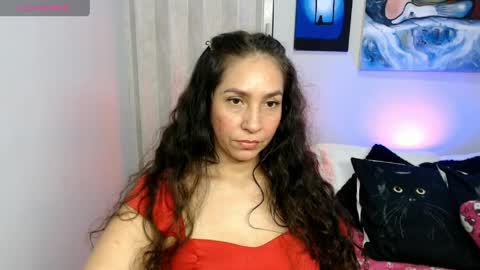 Snapshot of goddessnahi chatting on 04-08-26, 04:23 Naih Reyes online show from 04-08-26, 04:23