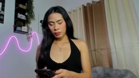 Snapshot of goddessnianxx chatting on 02-09-26, 03:32 Kyla and Nian online show from 02-09-26, 03:32