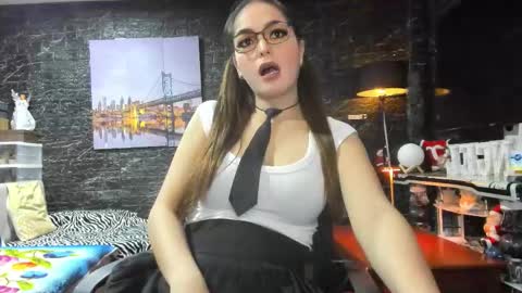 Snapshot of goddessofangel chatting on 09-29-25, 02:38 angel online show from 09-29-25, 02:38