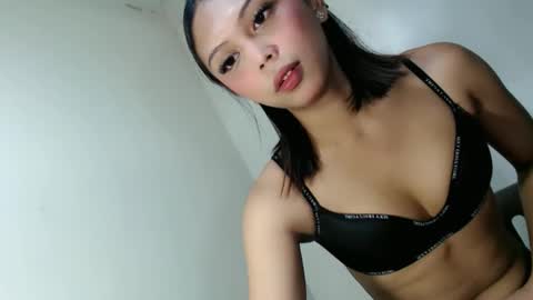 MISS LOVELY online show from 05-01-26, 01:48