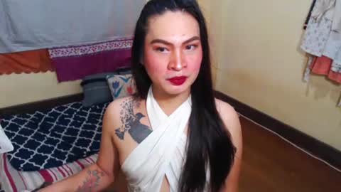 Snapshot of goddessoffertilityjane chatting on 01-07-25, 04:27 QUEEN JANE online show from 01-07-25, 04:27