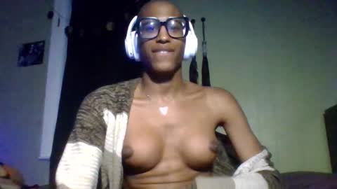 Snapshot of goddexx_kii chatting on 02-26-26, 01:26 goddexx_kii online show from 02-26-26, 01:26