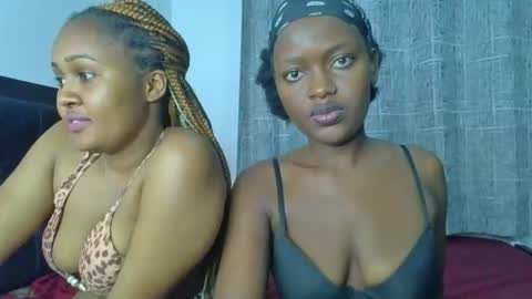 Snapshot of godess_lunah chatting on 05-18-26, 07:09 godess_lunah online show from 05-18-26, 07:09