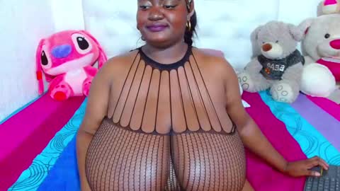 Snapshot of godessqqq chatting on 02-28-25, 12:32 Godess Tracy online show from 02-28-25, 12:32