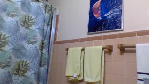 Snapshot of gojo885 chatting on 03-09-25, 05:55 gojo885 online show from 03-09-25, 05:55