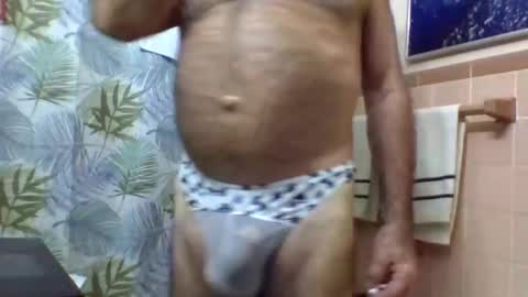 Snapshot of gojo885 chatting on 11-09-25, 03:38 gojo885 online show from 11-09-25, 03:38