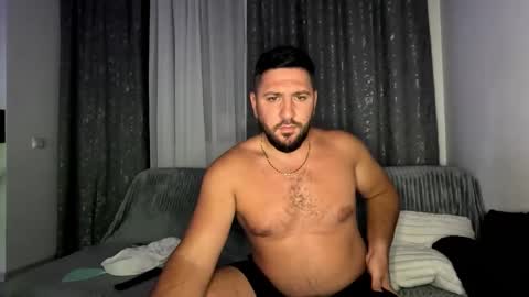 Snapshot of gold_alpha_boy chatting on 09-16-25, 08:21 gold_alpha_boy online show from 09-16-25, 08:21