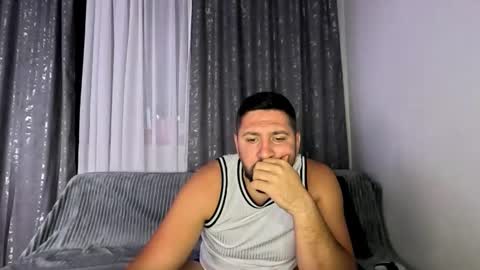 Snapshot of gold_alpha_boy chatting on 09-19-25, 06:52 gold_alpha_boy online show from 09-19-25, 06:52
