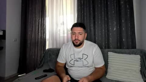 Snapshot of gold_alpha_boy chatting on 09-25-25, 08:51 gold_alpha_boy online show from 09-25-25, 08:51