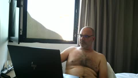 Snapshot of goldaze chatting on 06-23-26, 04:05 goldaze online show from 06-23-26, 04:05