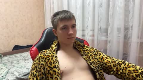 golden flash online show from 11-30-25, 06:56