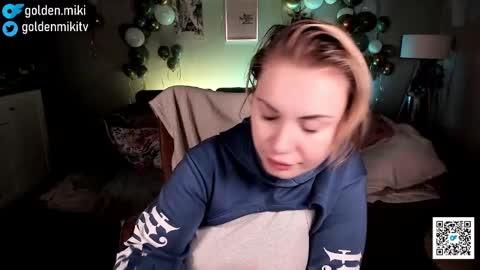 Snapshot of golden_miki chatting on 01-13-25, 06:16 Shy in the streets but a freak in the sheets online show from 01-13-25, 06:16