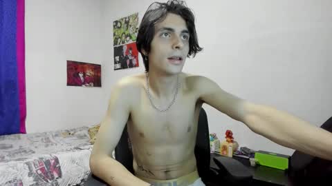 Snapshot of golden_ryan chatting on 10-22-25, 02:34 Jmmmm online show from 10-22-25, 02:34