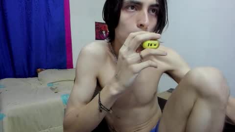 Snapshot of golden_ryan chatting on 11-24-25, 06:57 Jmmmm online show from 11-24-25, 06:57