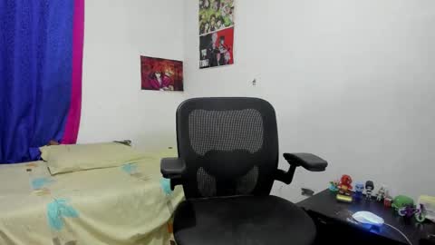 Snapshot of golden_ryan chatting on 11-26-25, 07:31 Jmmmm online show from 11-26-25, 07:31