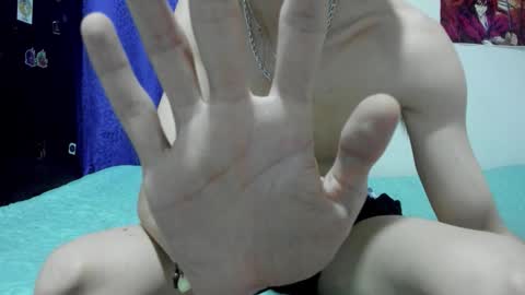 Snapshot of golden_ryan chatting on 01-15-26, 12:26 Jmmmm online show from 01-15-26, 12:26