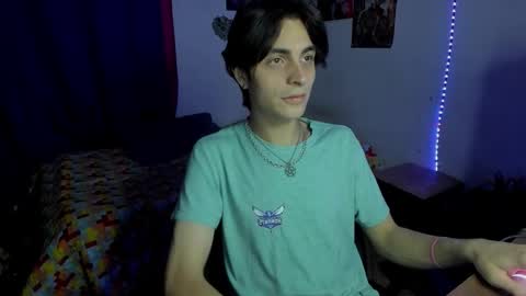 Snapshot of golden_ryan chatting on 02-17-26, 12:07 Jmmmm online show from 02-17-26, 12:07