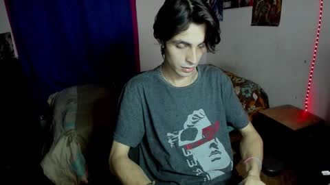 Snapshot of golden_ryan chatting on 02-22-26, 07:19 Jmmmm online show from 02-22-26, 07:19