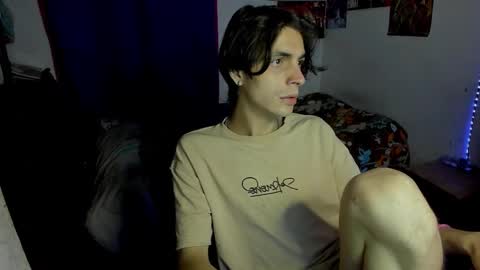 Snapshot of golden_ryan chatting on 02-25-26, 11:14 Jmmmm online show from 02-25-26, 11:14