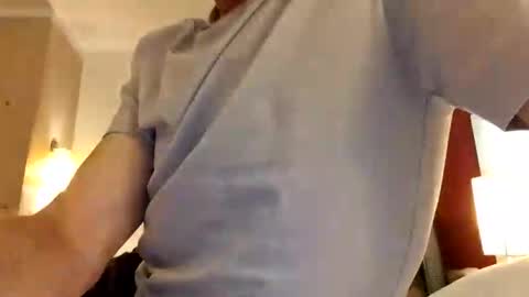 Goldenb02 online show from 02-08-26, 01:25