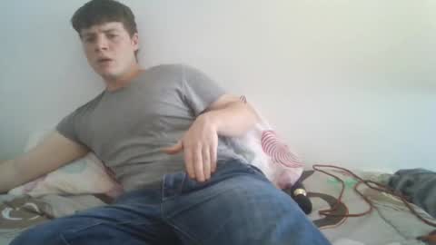 Snapshot of goldenboy207 chatting on 02-20-26, 11:32 goldenboy207 online show from 02-20-26, 11:32