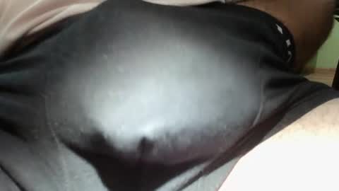 Snapshot of goldenboy_69_69 chatting on 04-06-26, 09:38 GoldenBoy69 online show from 04-06-26, 09:38