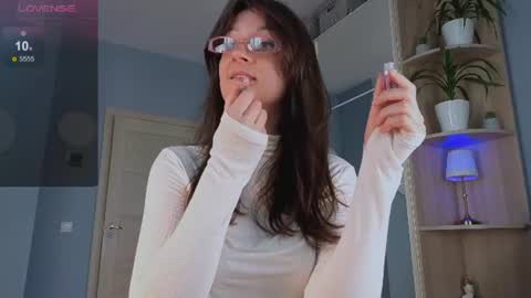 Snapshot of goldencrystaal chatting on 07-02-26, 10:54 GoldenCrystal online show from 07-02-26, 10:54
