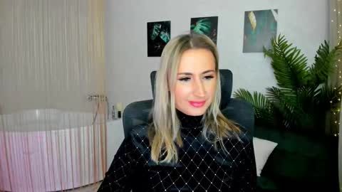 Olivia online show from 09-10-25, 06:52