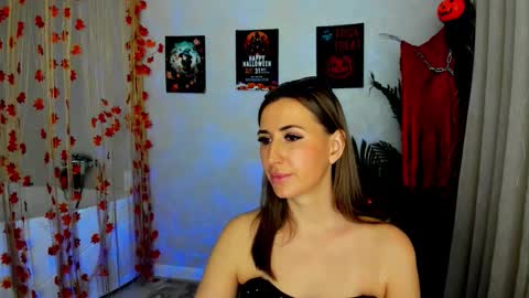 Olivia online show from 10-26-25, 03:34