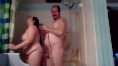 Snapshot of goldenmitch chatting on 12-13-24, 03:00 MeHer online show from 12-13-24, 03:00