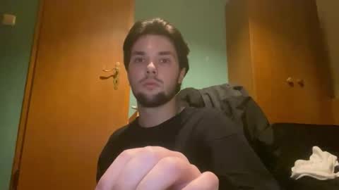 Snapshot of goldroutine chatting on 01-06-26, 08:12 Vlad online show from 01-06-26, 08:12