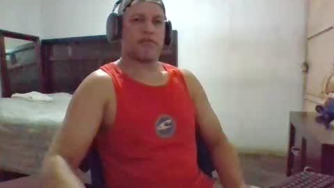 Snapshot of golons17 chatting on 01-10-26, 06:26 golons17 online show from 01-10-26, 06:26