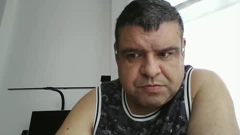 Snapshot of gomezgonz5 chatting on 09-15-25, 10:26 gomezgonz5 online show from 09-15-25, 10:26