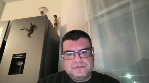 Snapshot of gomezgonz5 chatting on 10-16-25, 05:58 gomezgonz5 online show from 10-16-25, 05:58