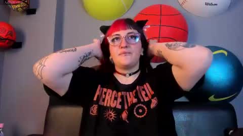 Snapshot of gomory_kitty chatting on 07-25-26, 02:58 gomory_kitty online show from 07-25-26, 02:58