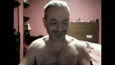Snapshot of gonzalobilbaogon chatting on 01-14-26, 04:45 gonzalo online show from 01-14-26, 04:45