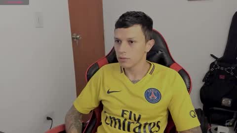 Snapshot of goodboy69i chatting on 10-31-25, 11:44 goodboy69i online show from 10-31-25, 11:44