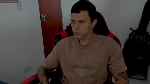 Snapshot of goodboy69i chatting on 11-08-25, 11:54 goodboy69i online show from 11-08-25, 11:54