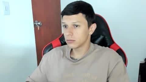 Snapshot of goodboy69i chatting on 01-18-26, 12:20 goodboy69i online show from 01-18-26, 12:20