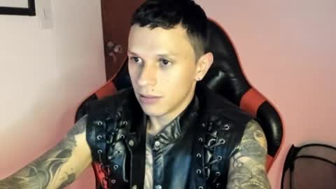 Snapshot of goodboy69i chatting on 04-22-26, 12:35 goodboy69i online show from 04-22-26, 12:35