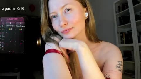 Snapshot of goodg_oddamn chatting on 06-06-26, 10:47 SOPHIE online show from 06-06-26, 10:47