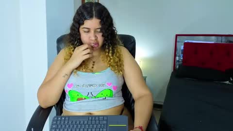 Goodgirlxxxl online show from 04-28-26, 02:27