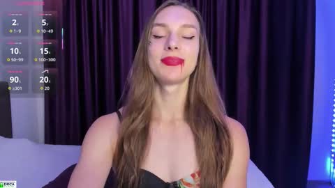 Snapshot of goodnight_kitty chatting on 10-31-25, 10:11 goodnight_kitty online show from 10-31-25, 10:11