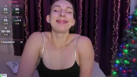 Snapshot of goodnight_kitty chatting on 12-13-25, 10:15 goodnight_kitty online show from 12-13-25, 10:15